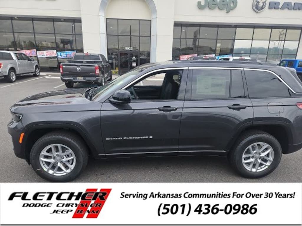 New 2026 Jeep Grand Cherokee LAREDO 4X2 Sport Utility
