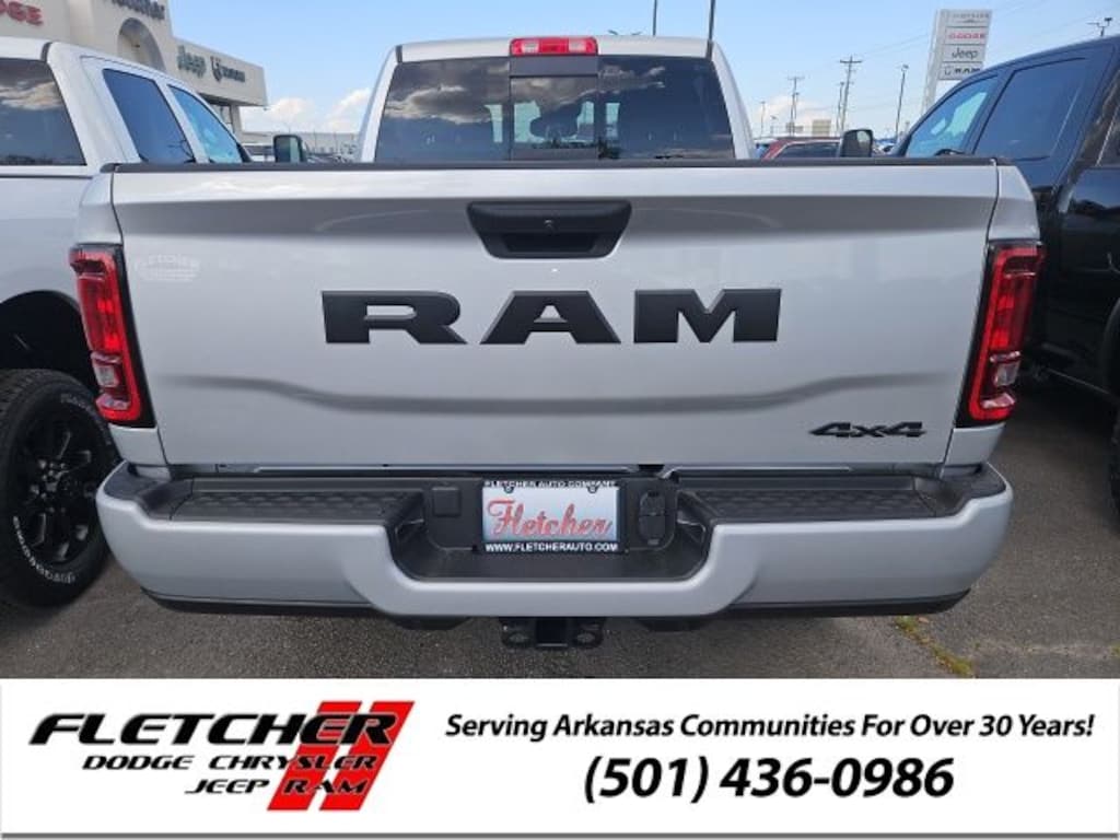 New 2026 Ram 2500 BLACK EXPRESS CREW CAB 4X4 6'4 BOX Pickup