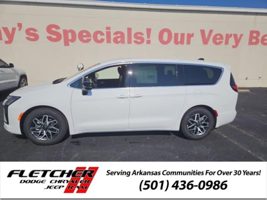 New 2027 Chrysler Pacifica LIMITED Passenger Van