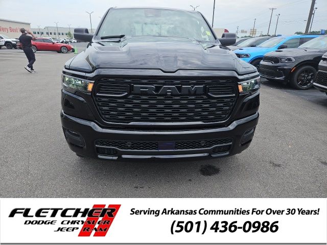 New 2026 Ram 1500 EXPRESS CREW CAB 4X4 5'7 BOX Pickup