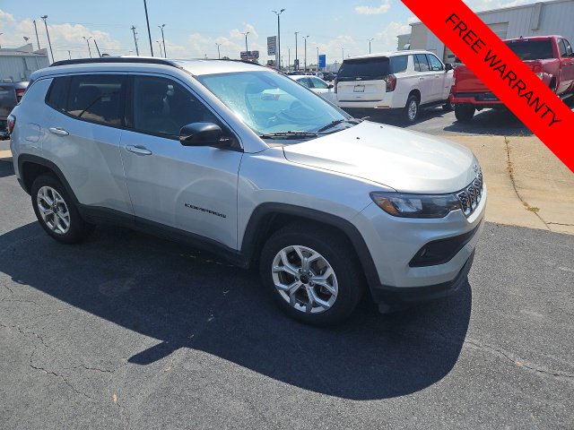 Used 2025 Jeep Compass Latitude SUV