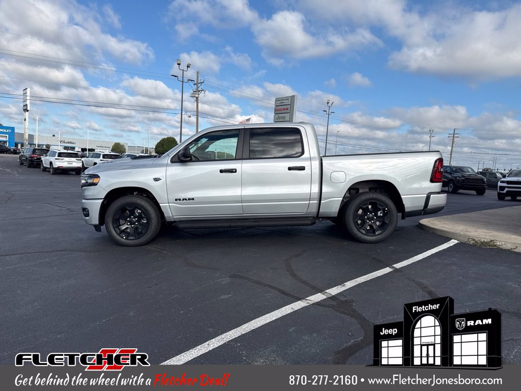 New 2027 Ram 1500 EXPRESS CREW CAB 4X4 5'7' BOX Pickup