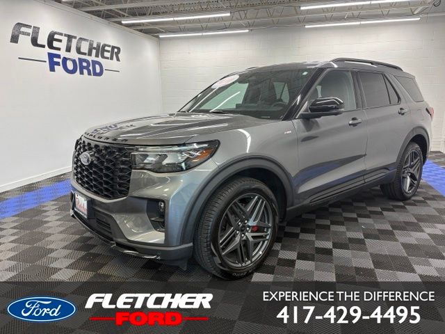 2025 Ford Explorer ST-Line SUV