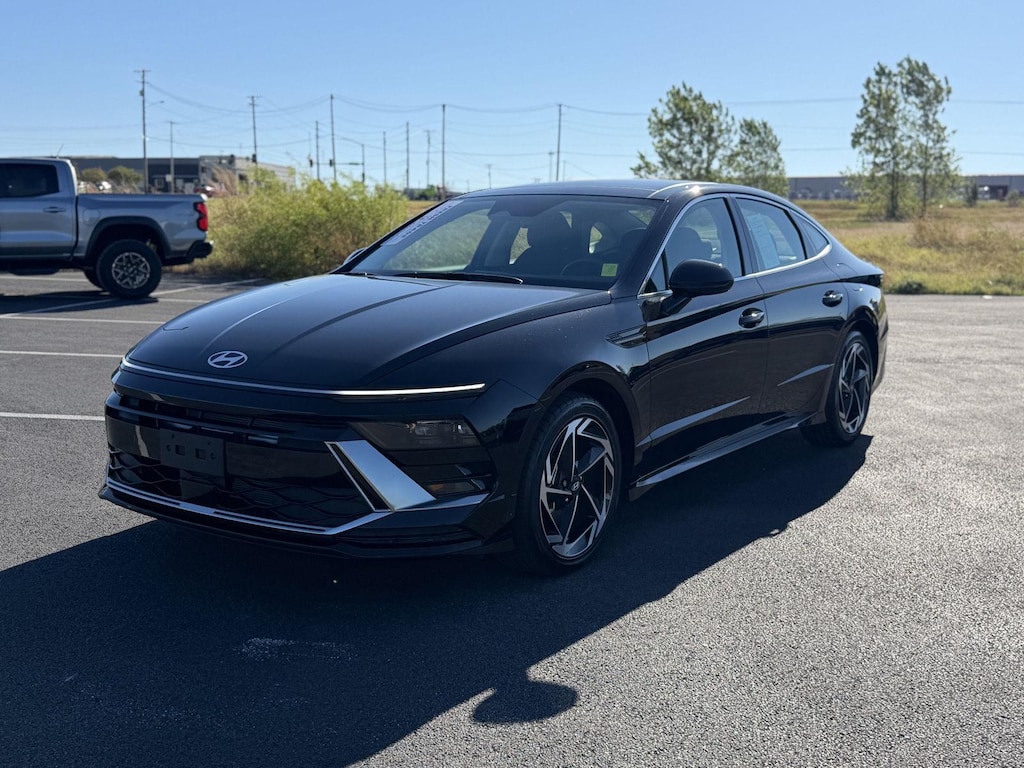 Used 2025 Hyundai Sonata SEL Convenience Sedan