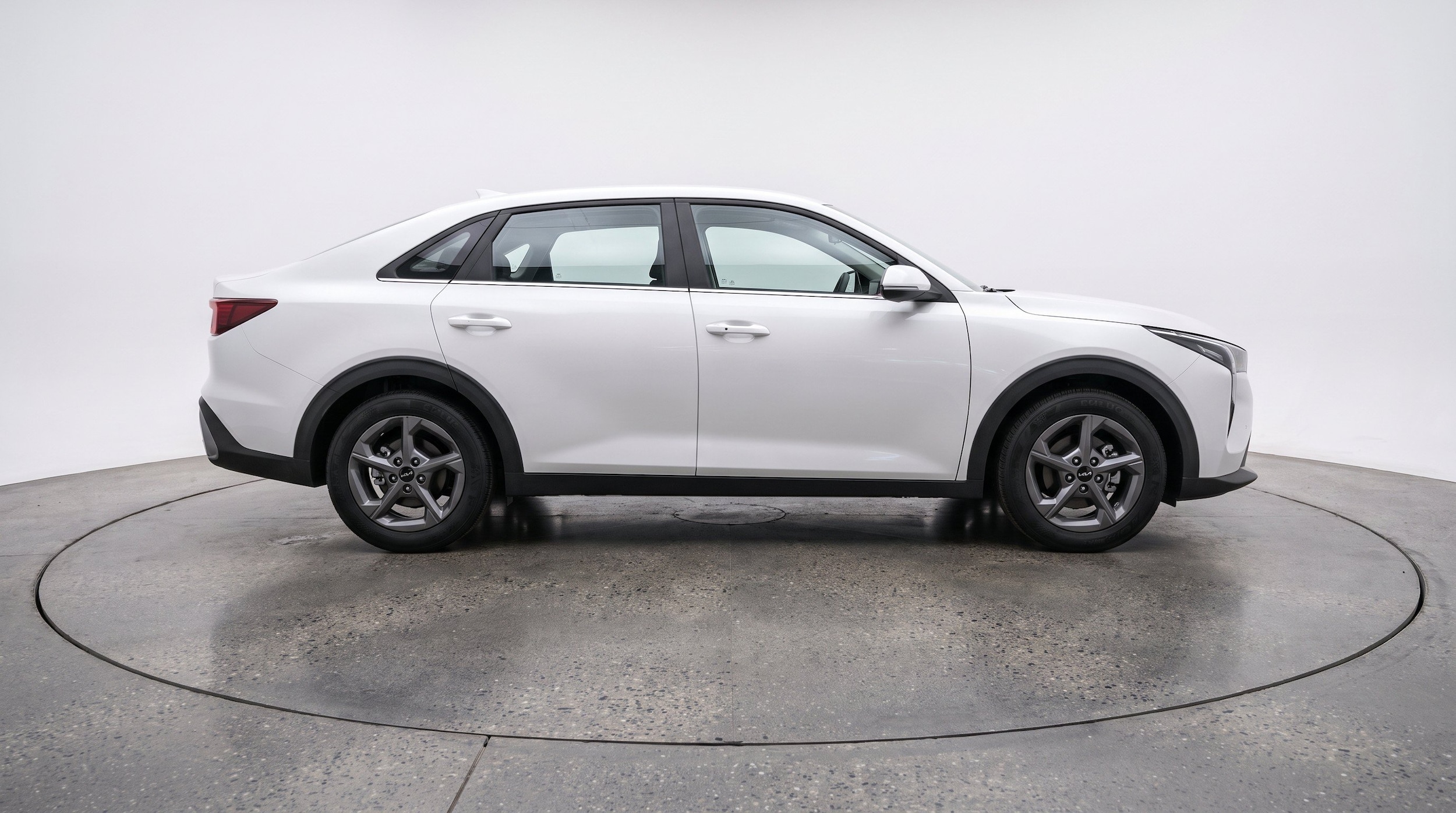 Thumbnail: 2025 Kia K4 - 10