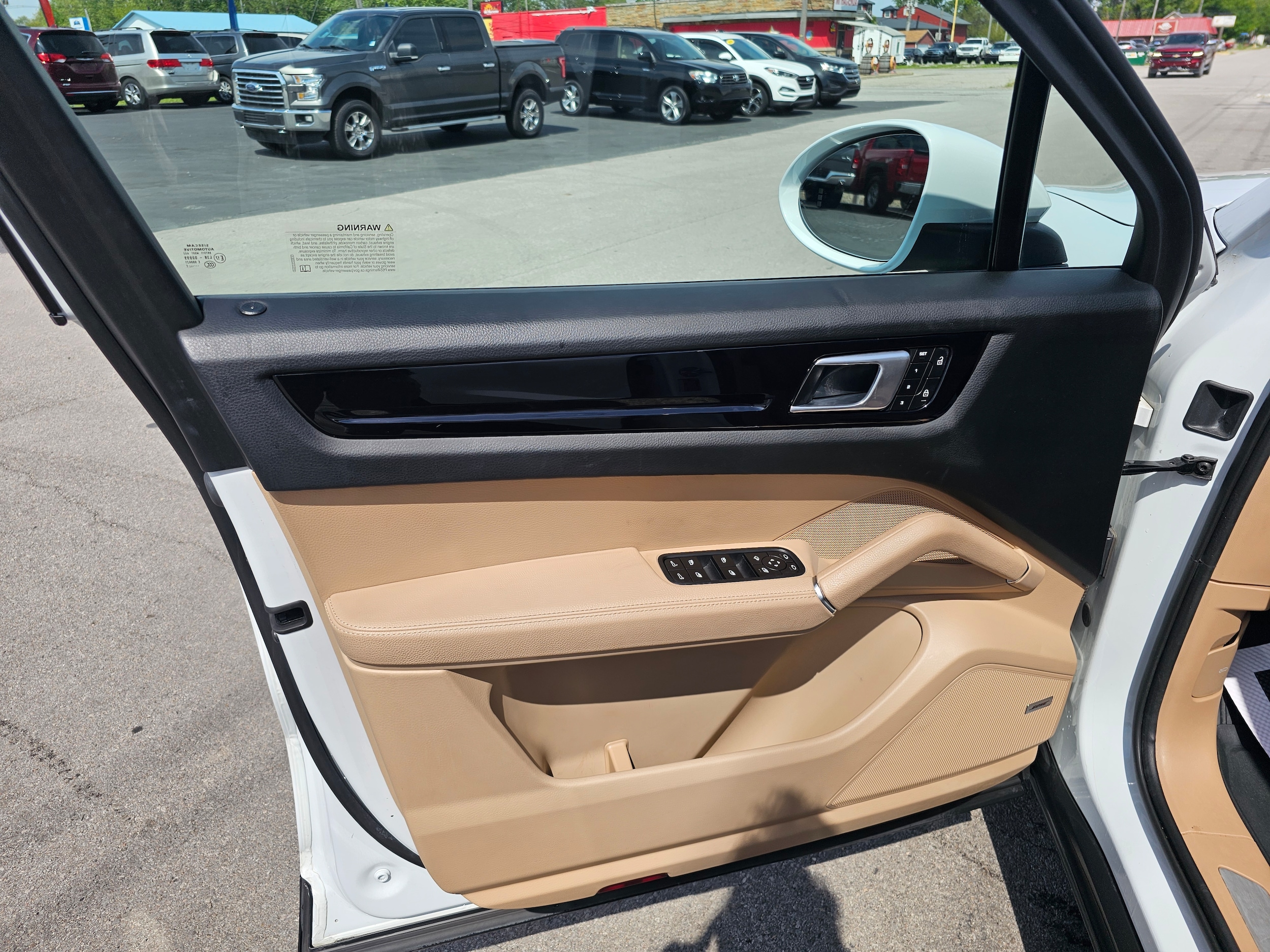 2022 Porsche Cayenne Base - Photo 12
