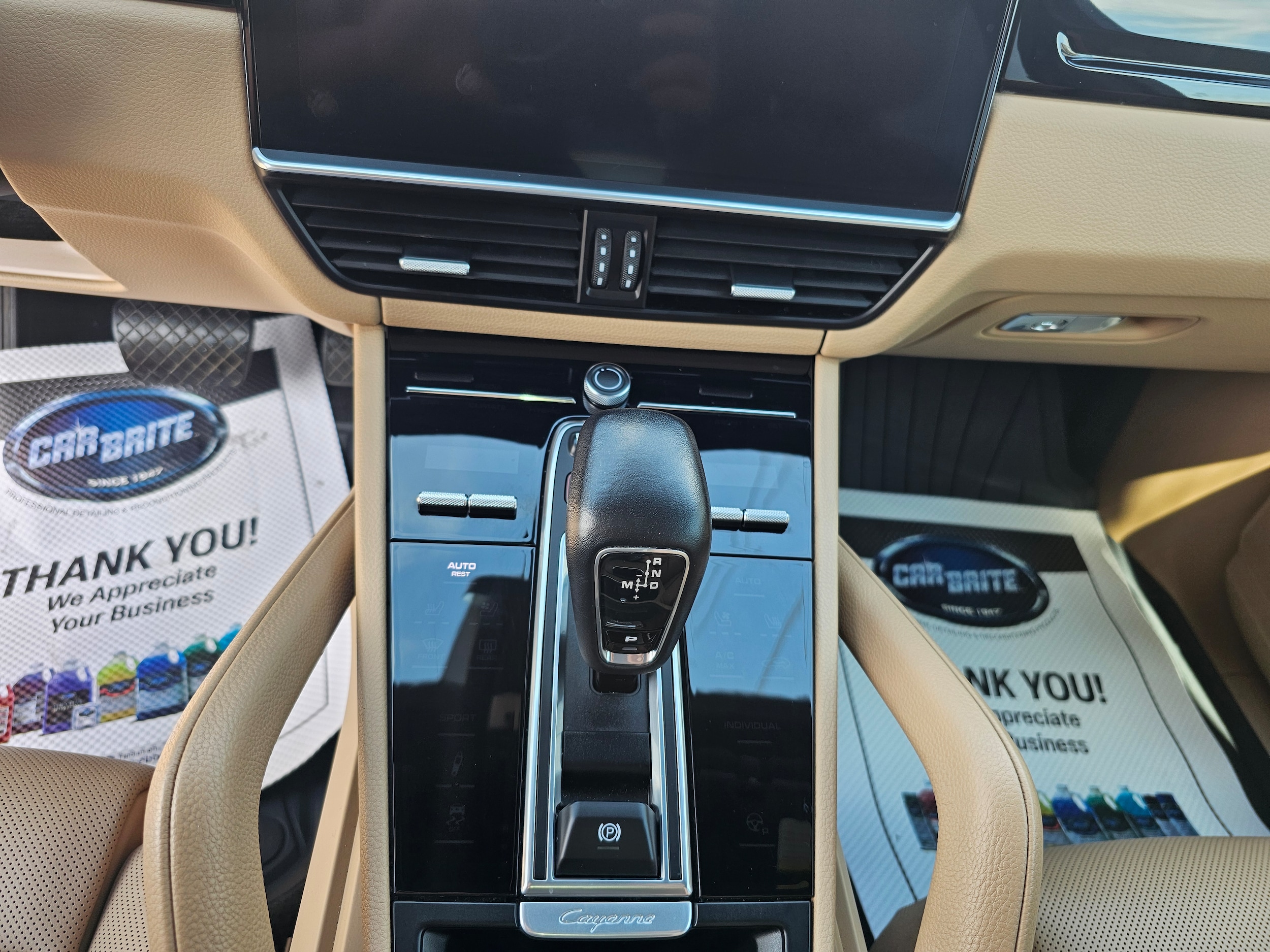 2022 Porsche Cayenne Base - Photo 16