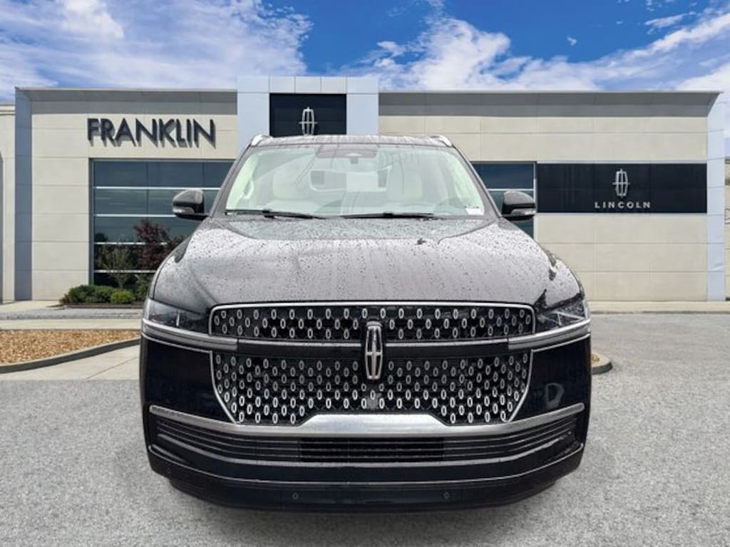 New 2027 Lincoln Navigator Premiere SUV