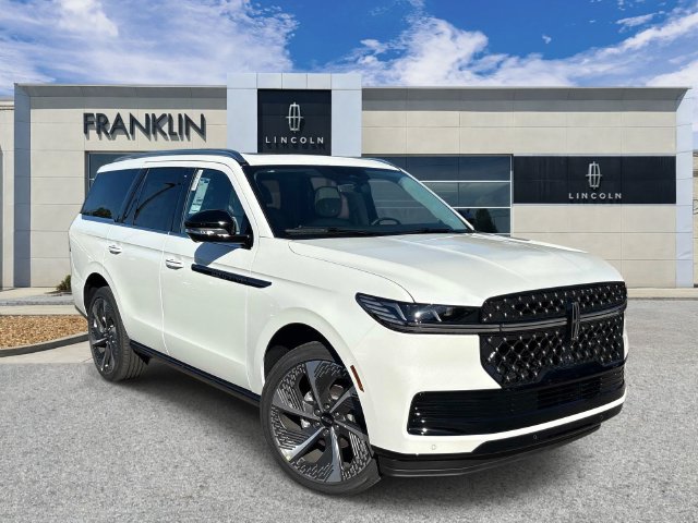 2027 Lincoln Navigator Black Label SUV