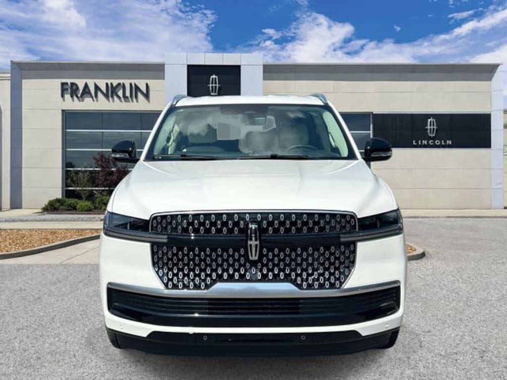 New 2027 Lincoln Navigator Premiere SUV