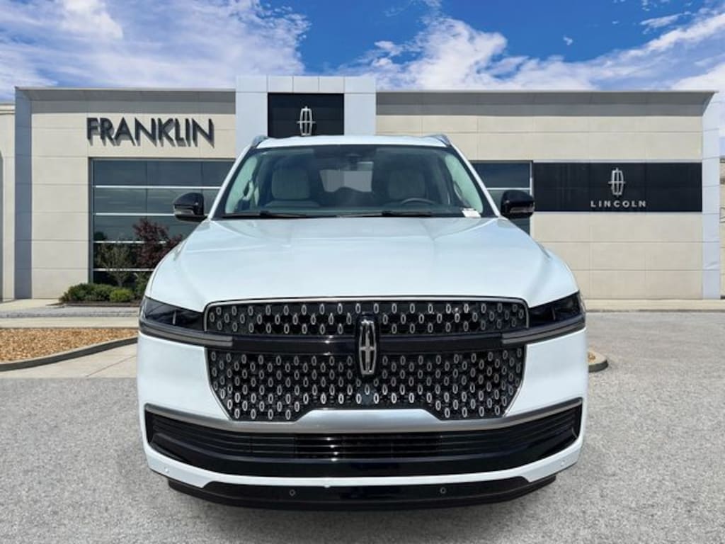 New 2026 Lincoln Navigator L Premiere SUV