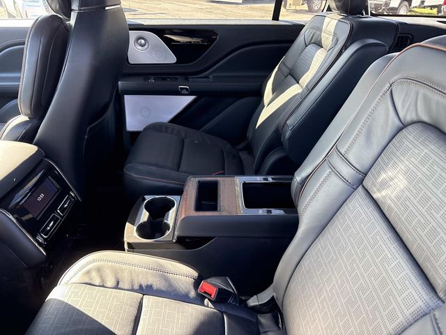 2026 Lincoln Aviator Black Label - Photo 17