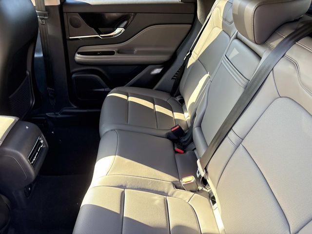 2026 Lincoln Corsair Premiere - Photo 18