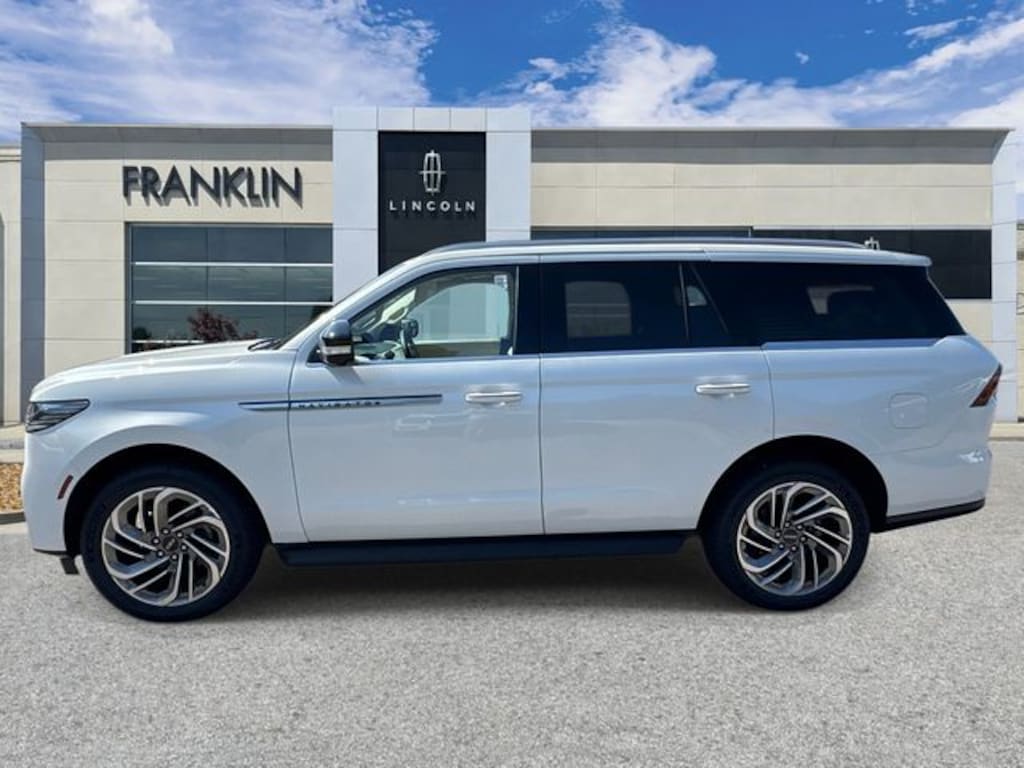 New 2027 Lincoln Navigator Premiere SUV