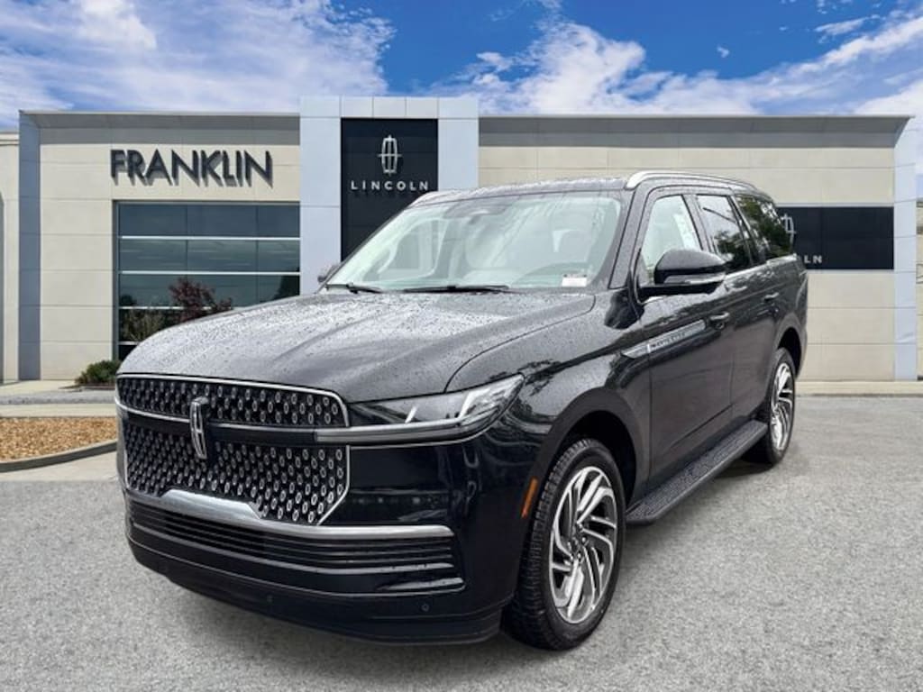 New 2027 Lincoln Navigator Premiere SUV