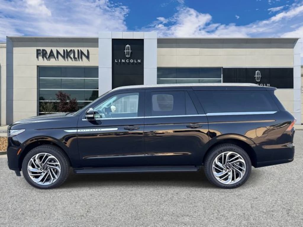 New 2026 Lincoln Navigator L Premiere SUV