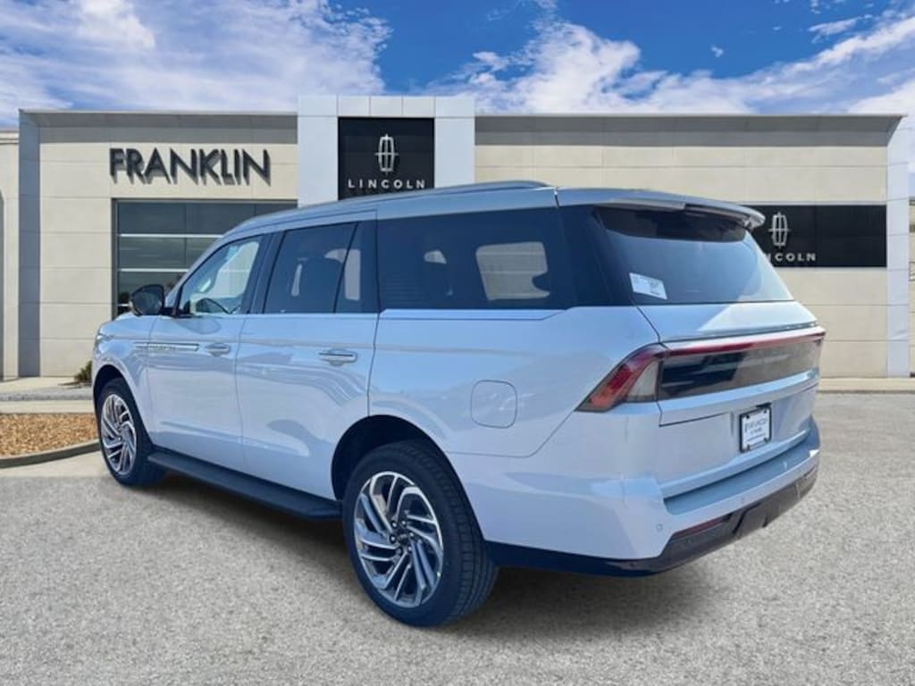 New 2026 Lincoln Navigator Premiere SUV
