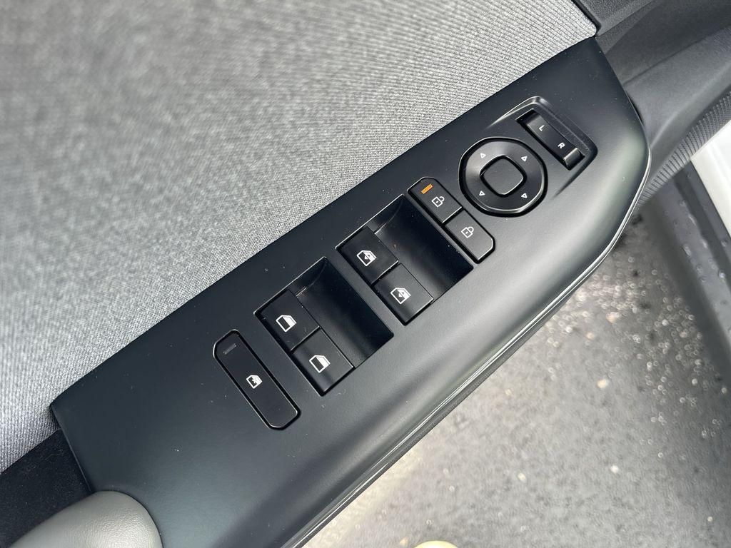 2025 Kia K4 EX - Photo 14