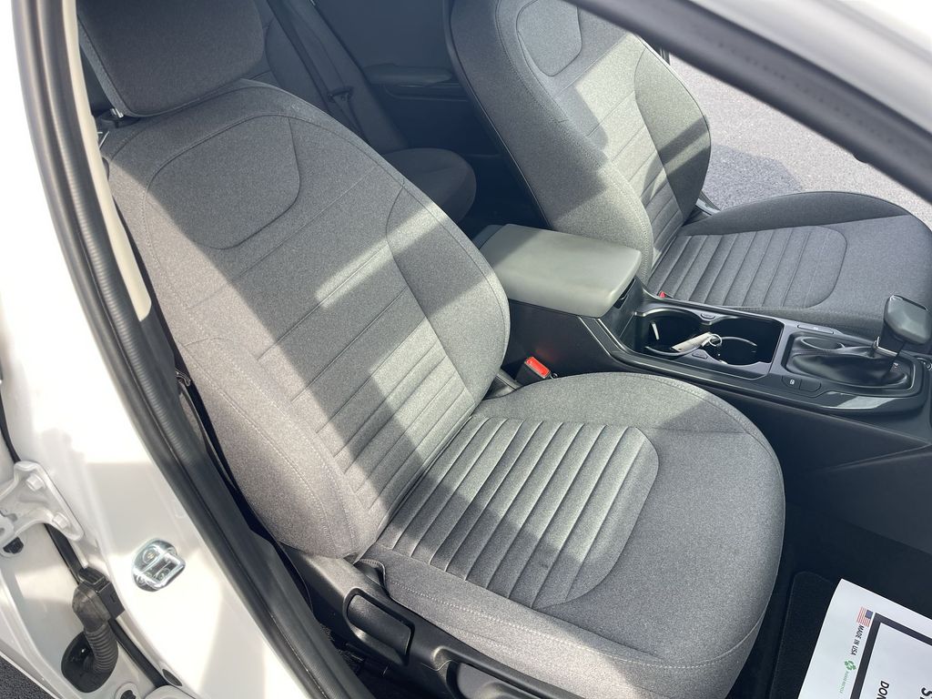 2025 Kia K4 EX - Photo 25