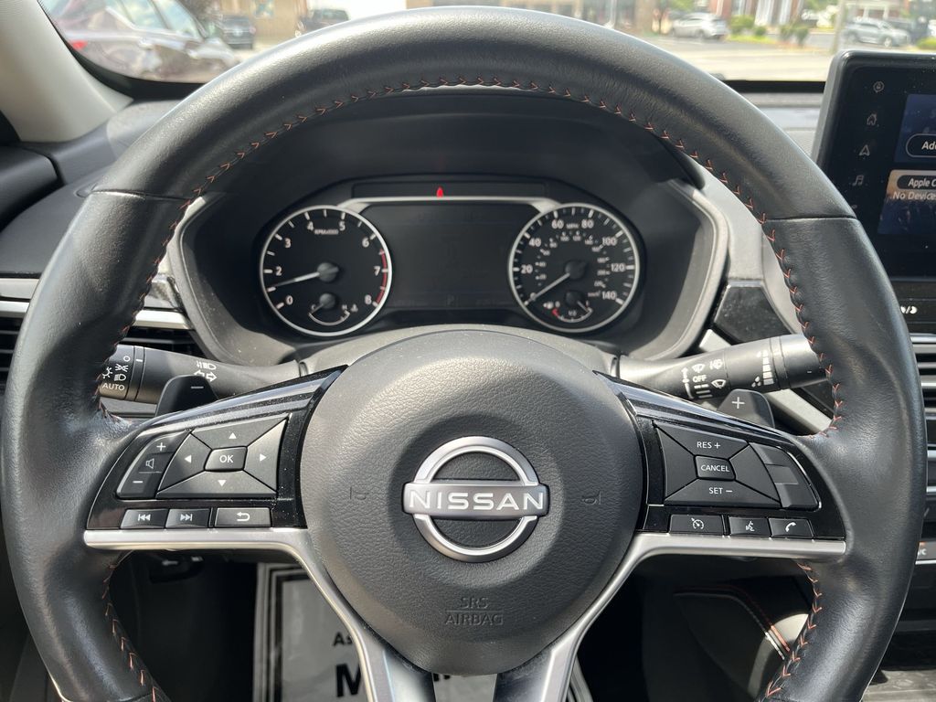 2023 Nissan Altima SR - Photo 15