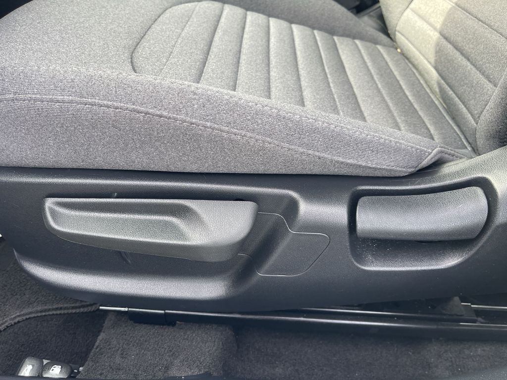 2025 Kia K4 EX - Photo 13