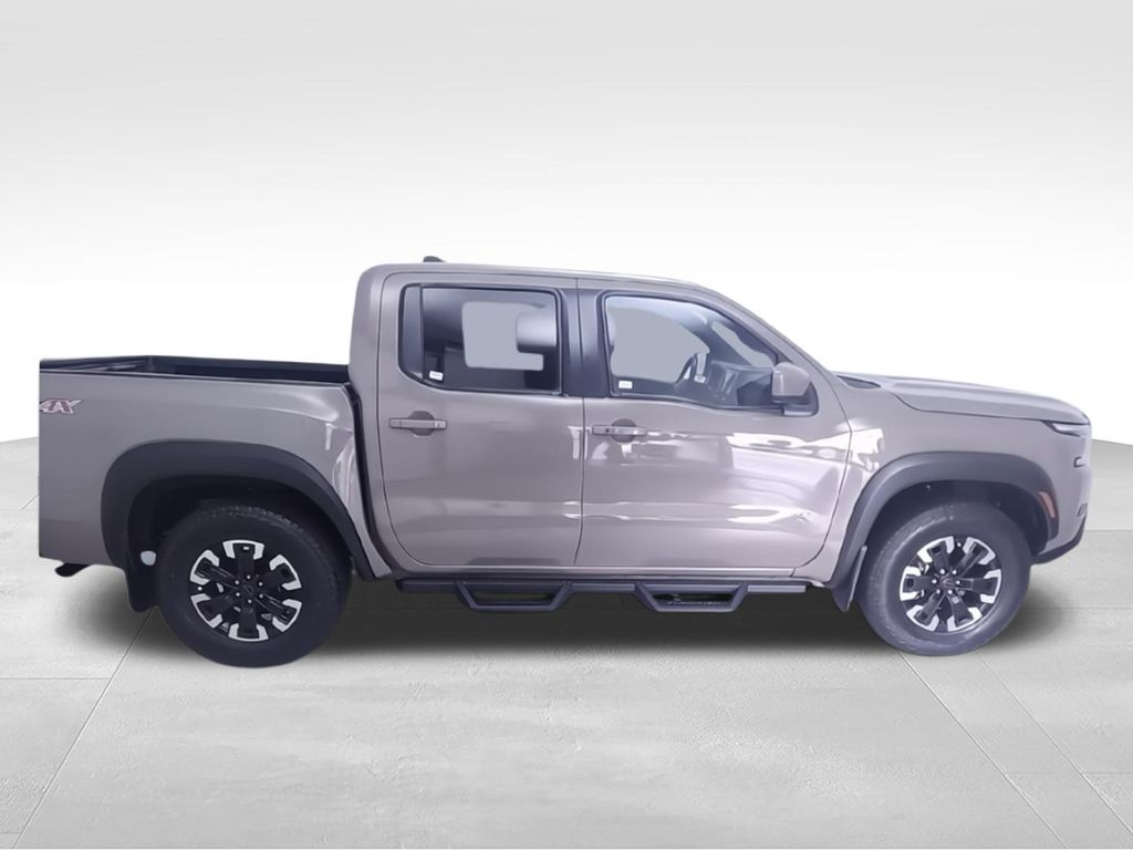 2023 Nissan Frontier PRO-4X - Photo 3