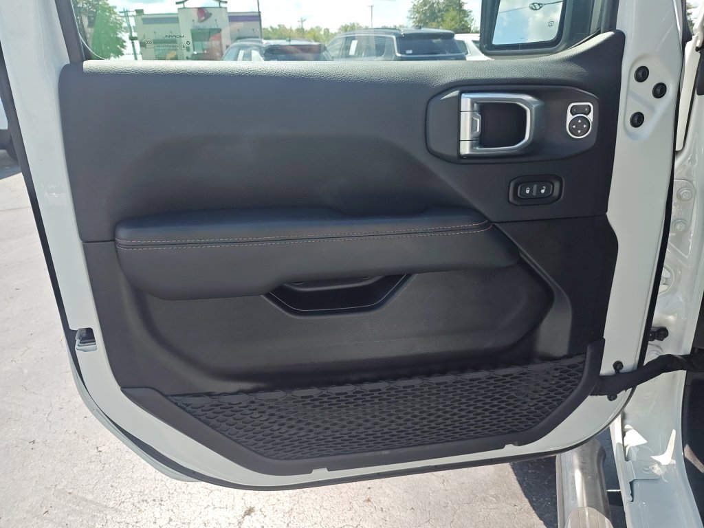 2023 Jeep Gladiator Mojave - Photo 13