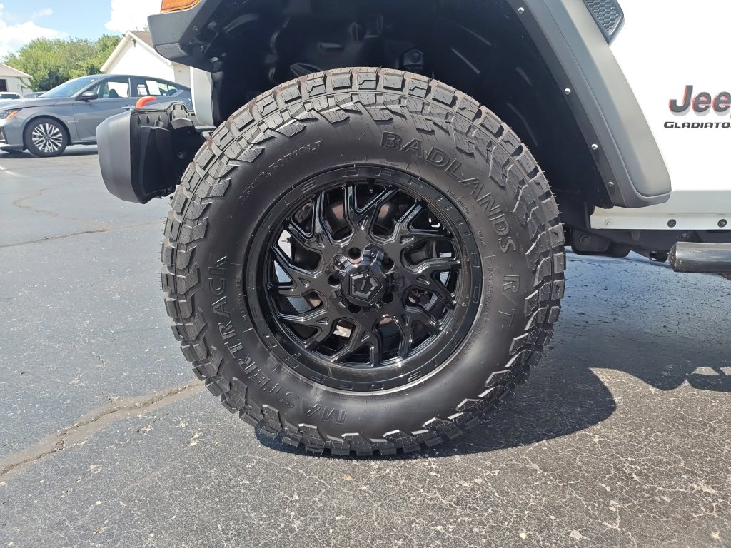 2023 Jeep Gladiator Mojave - Photo 11