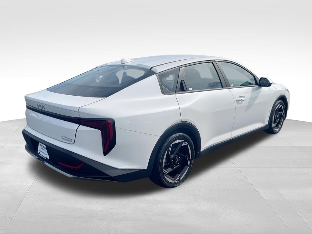 2025 Kia K4 EX - Photo 9