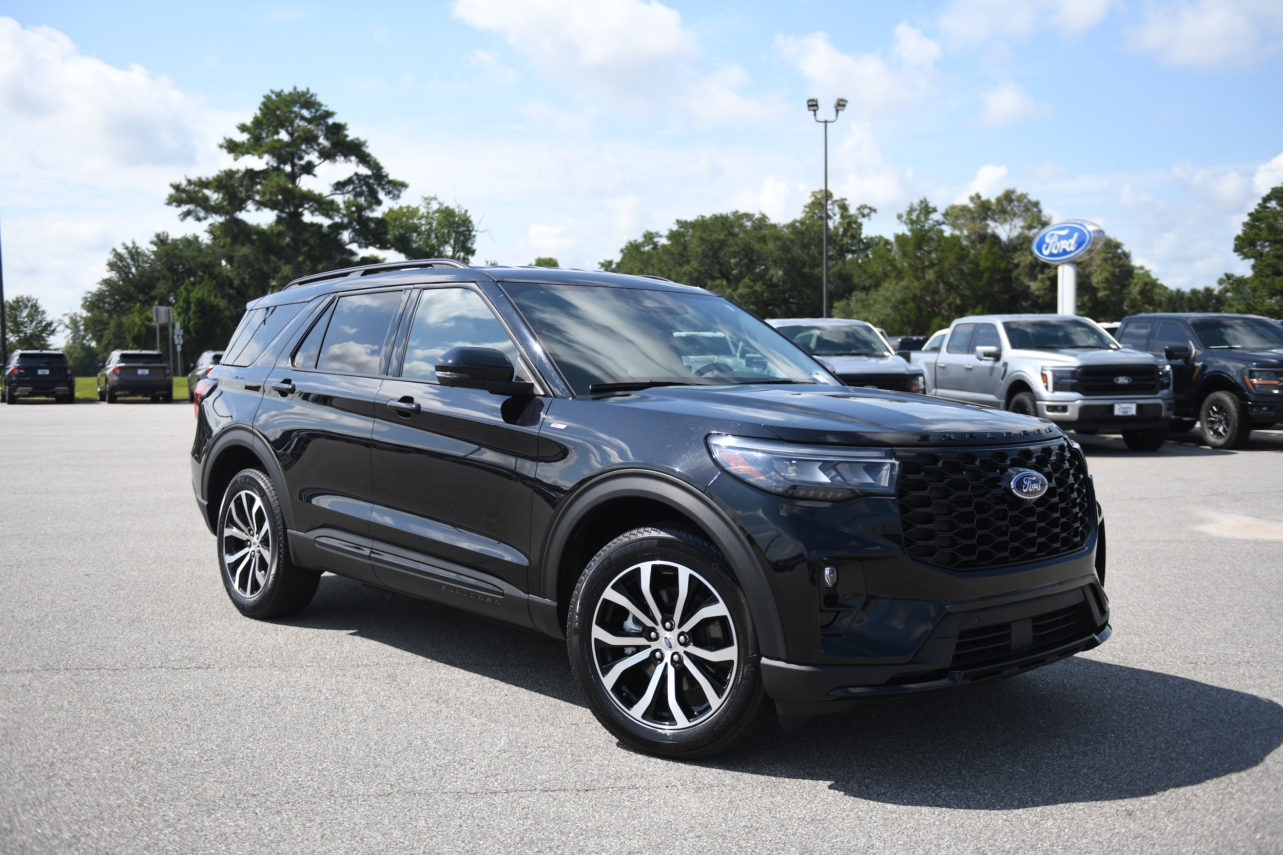 2025 Ford Explorer