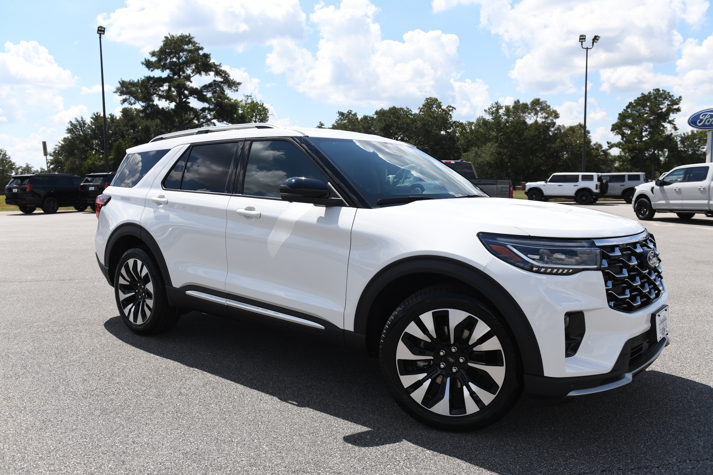 2027 Ford Explorer SUV 