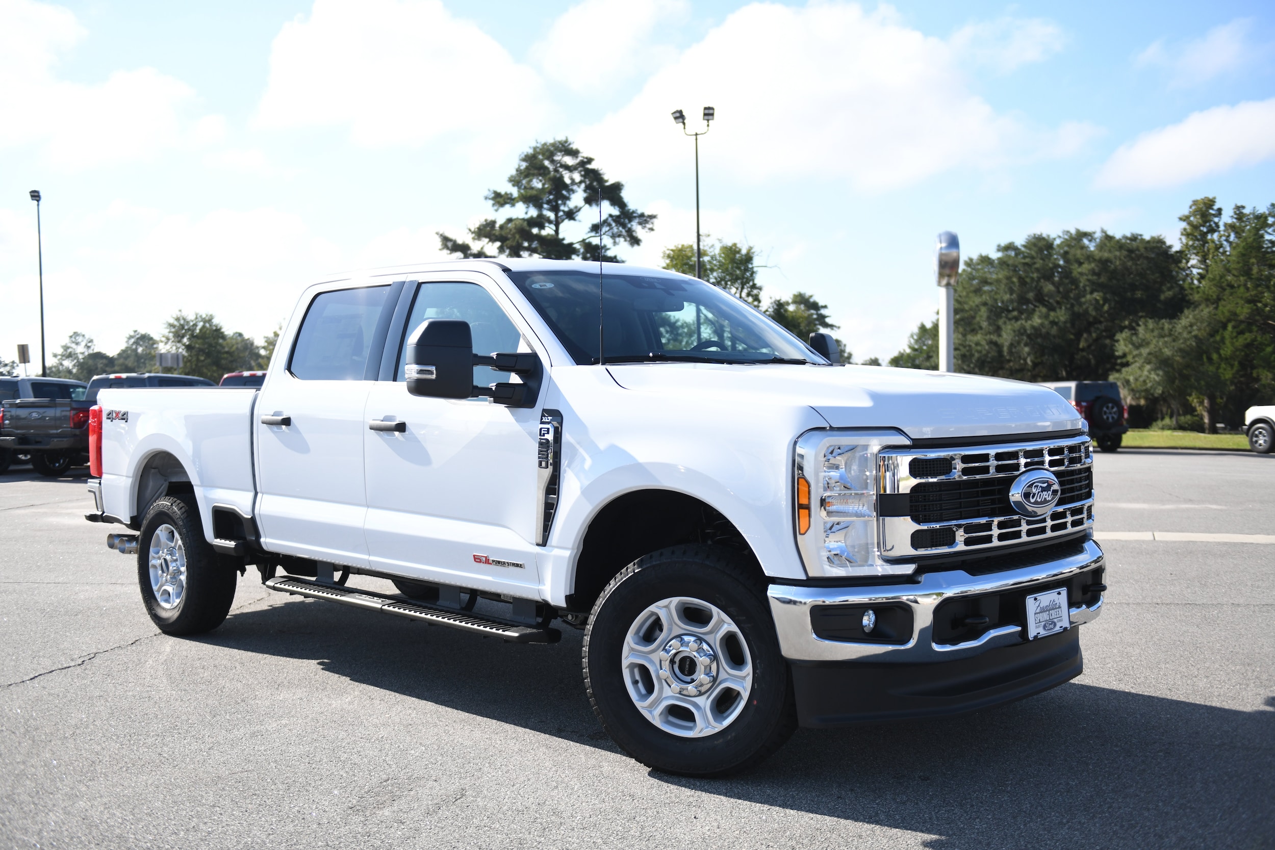 2027 Ford F-250 Super Duty XLT