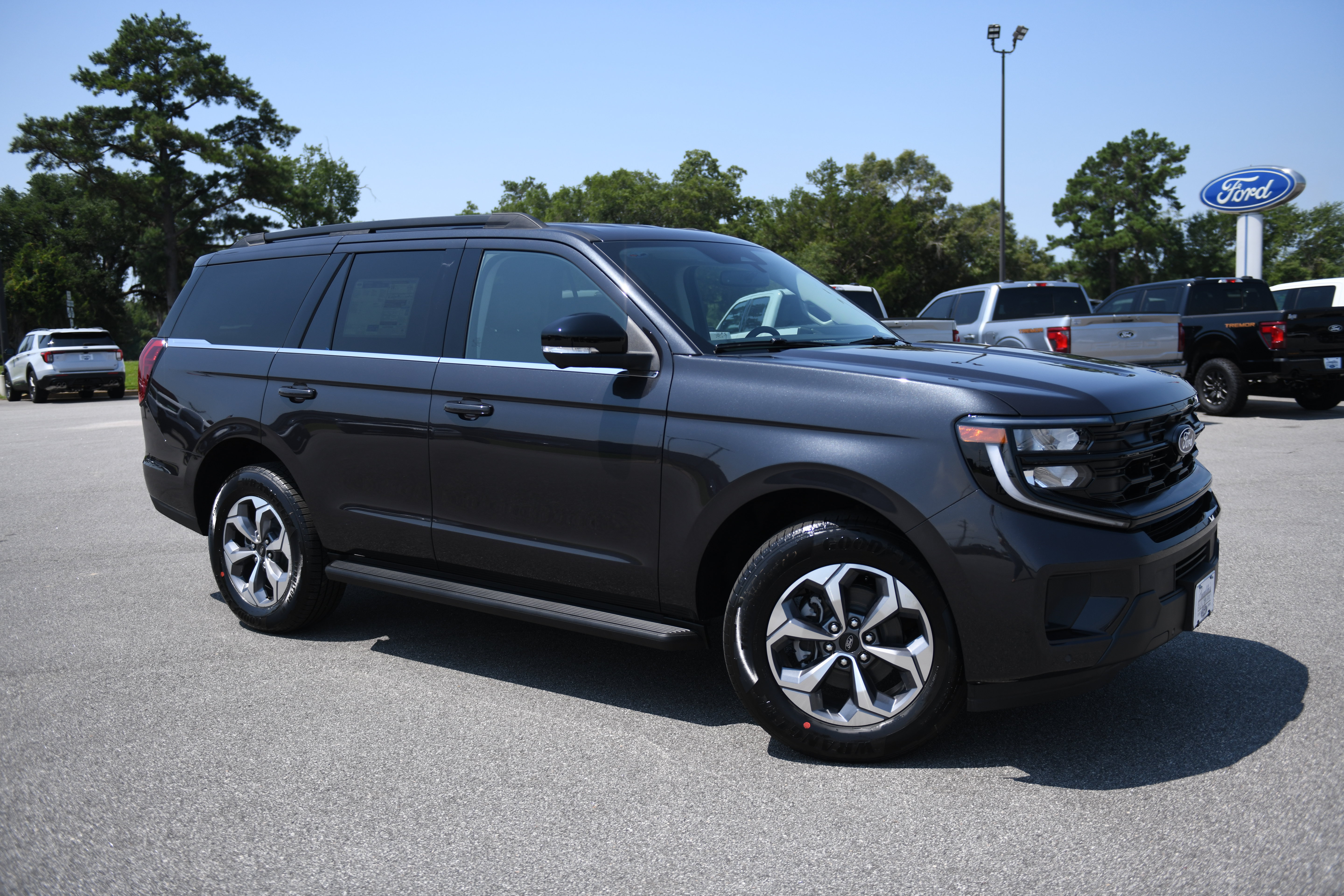 2027 Ford Expedition Active SUV