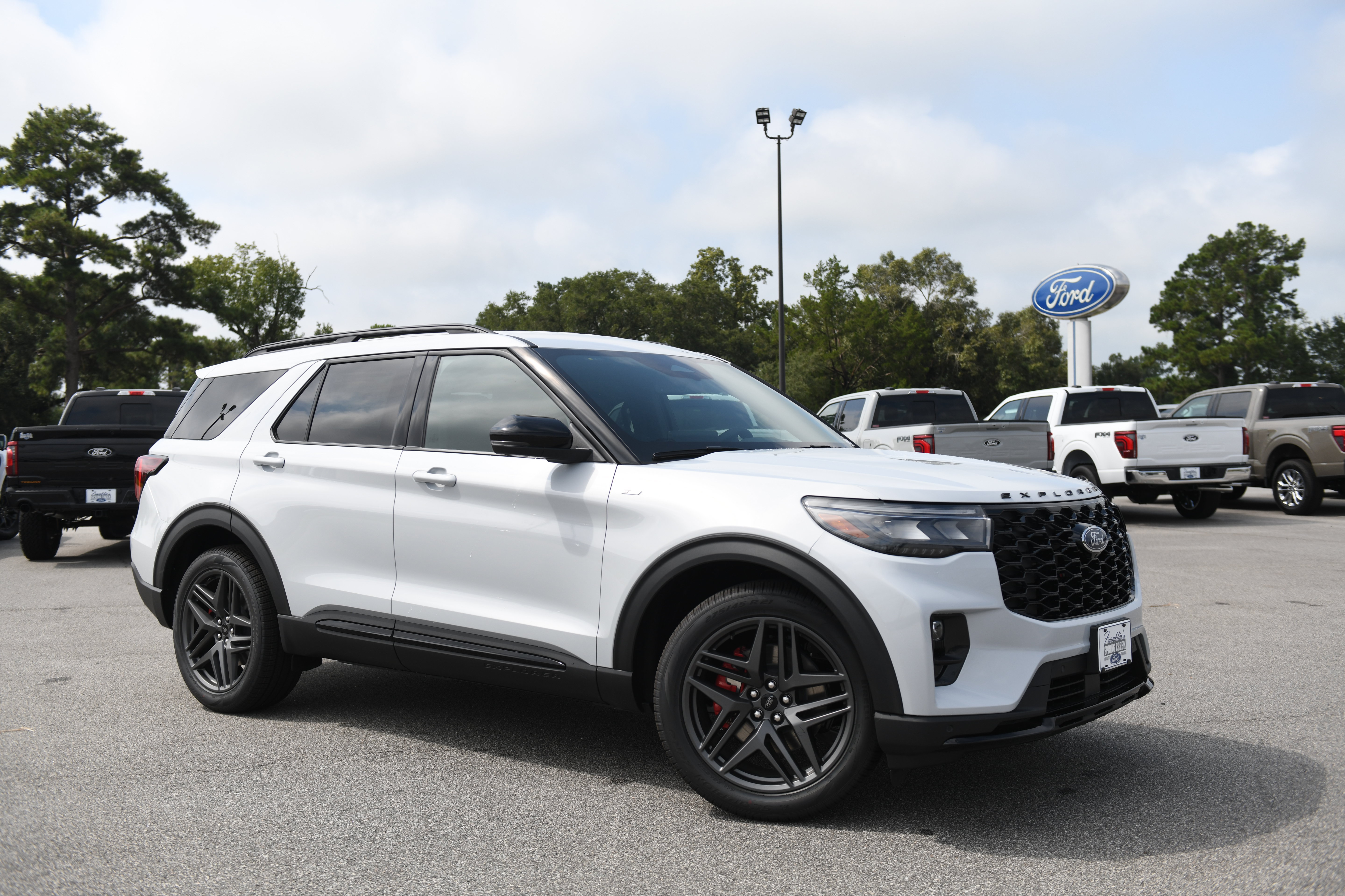 2026 Ford Explorer ST-Line SUV