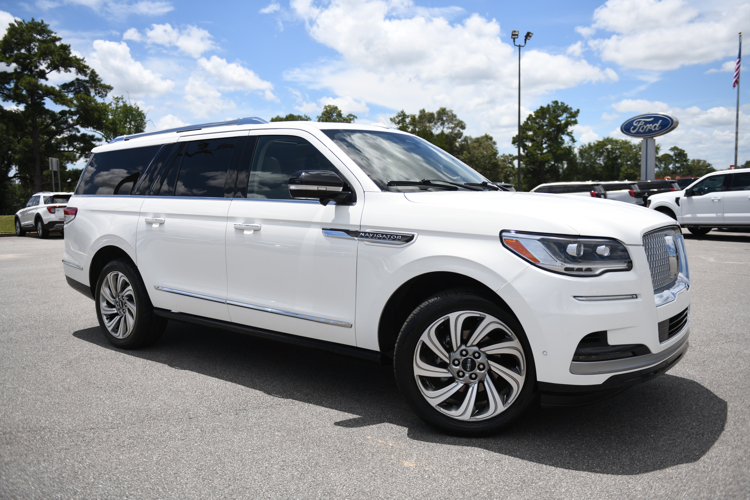 2023 Lincoln Navigator