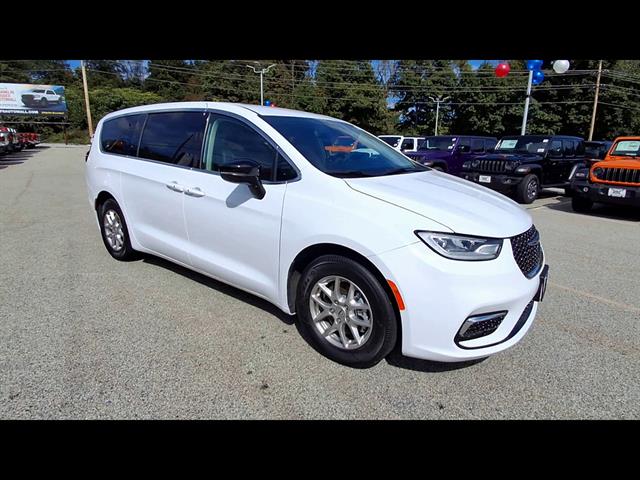 Used 2024 Chrysler Pacifica Touring L Van Passenger Van