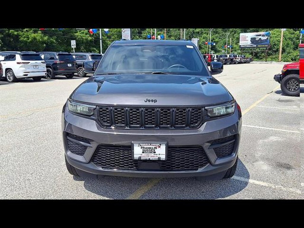 Used 2024 Jeep Grand Cherokee Altitude X SUV