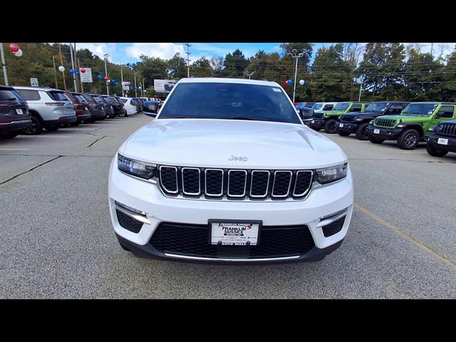 Used 2024 Jeep Grand Cherokee Limited SUV