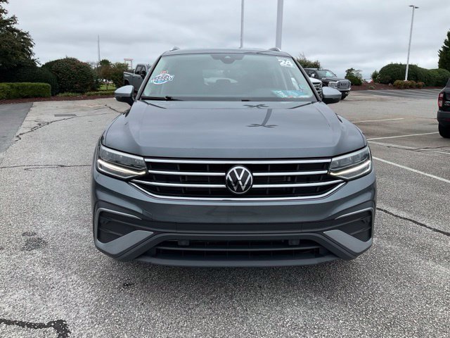Used 2024 Volkswagen Tiguan 2.0T SE SUV