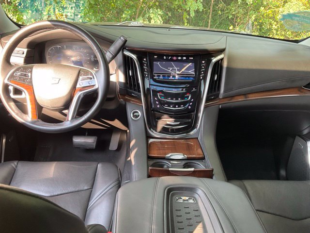 Used 2016 Cadillac Escalade Premium SUV