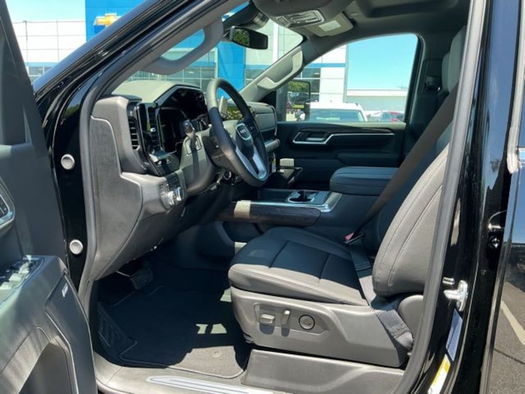 New 2026 GMC Sierra 2500HD SLT Truck
