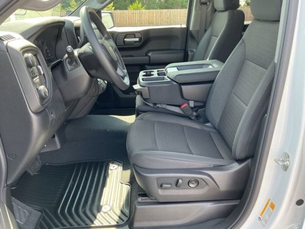 New 2026 Chevrolet Silverado 1500 Custom Truck