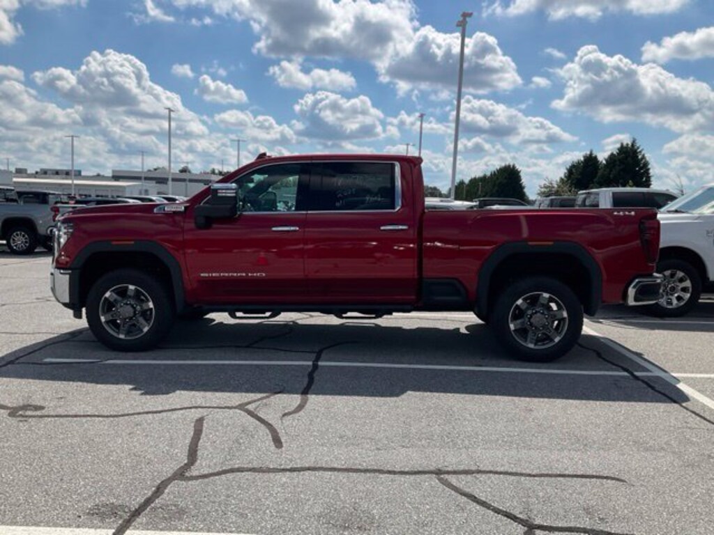 Used 2025 GMC Sierra 2500HD SLT Truck