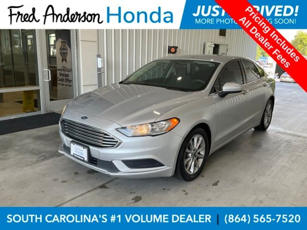 Used 2017 Ford Fusion SE Sedan