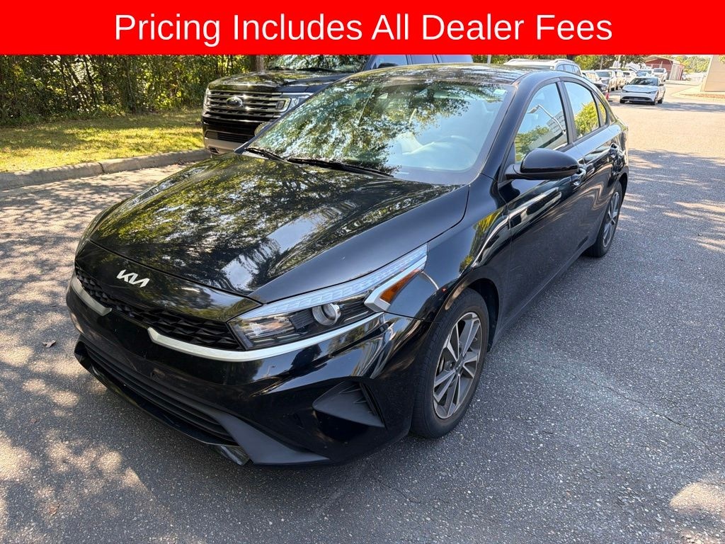 Used 2023 Kia Forte LXS Sedan
