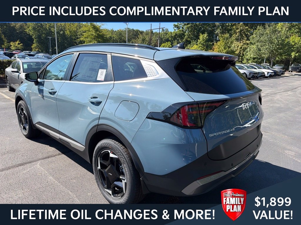 New 2027 Kia Sportage Hybrid EX SUV