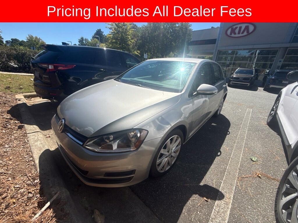 Used 2017 Volkswagen Golf TSI S 4-Door Hatchback