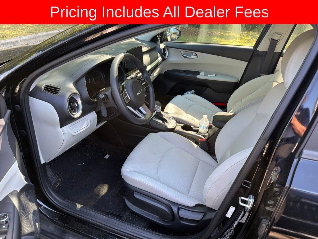 Used 2023 Kia Forte LXS Sedan