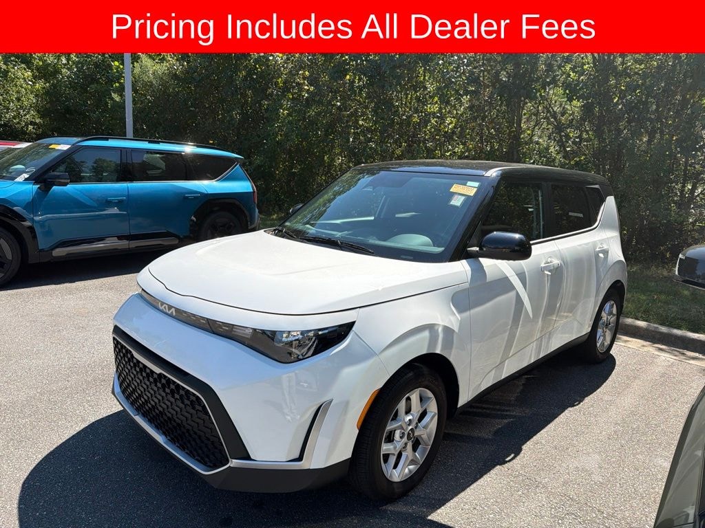 Used 2024 Kia Soul S Hatchback