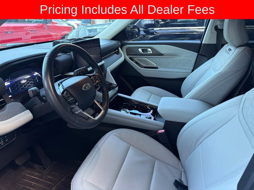 Used 2025 Ford Explorer Platinum SUV